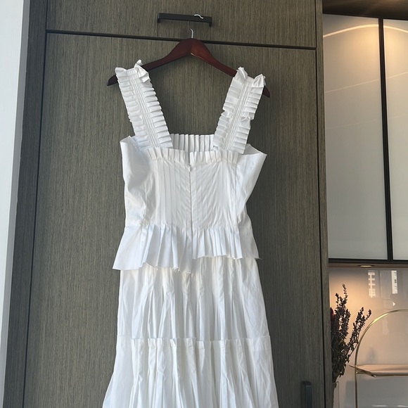 Oscar de la Renta Ivory Ruffled Maxi Dress - Picture 7 of 8